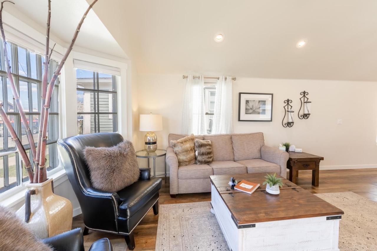 Luxurious Historic Renovated Bungalow Dt Rapid City With Private Patio Extérieur photo